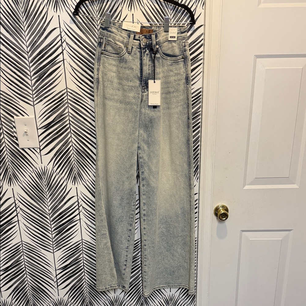 Judy Blue High Rise Light Wash Jeans